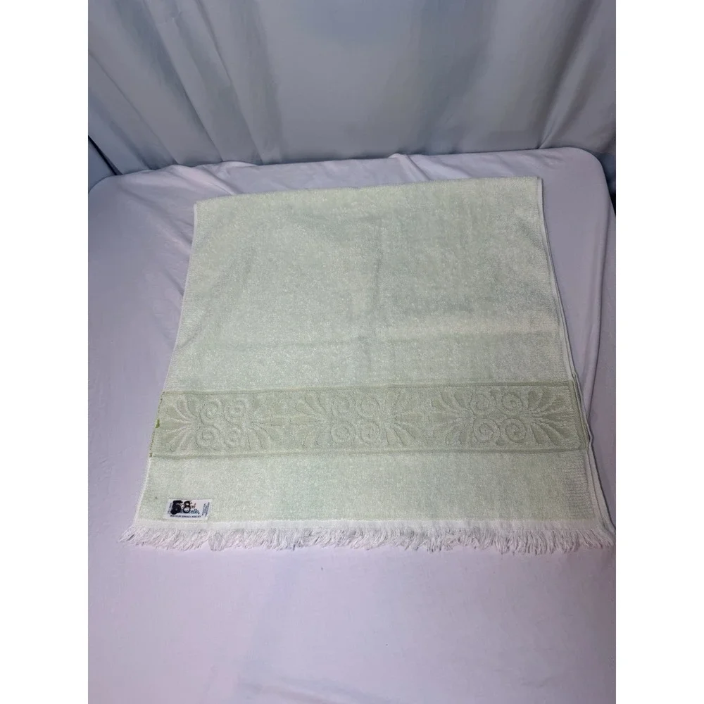 Cannon Monticello Vintage Bath Towel Sculpted Fringe Mint Green USA Retro 80s